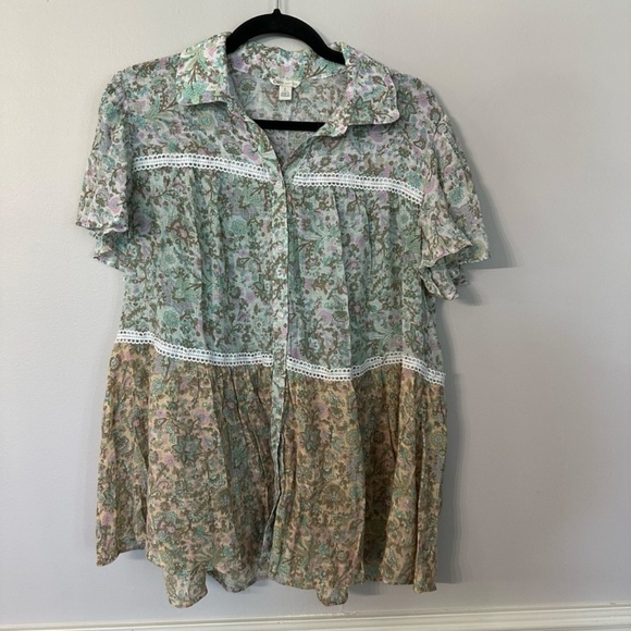 Cato Women’s Short Sleeve Green & Pink Button Up Floral Lace Blouse Sz L GUC - Picture 2 of 8